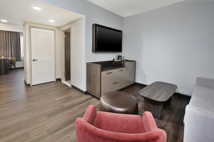 Room 16 of 50