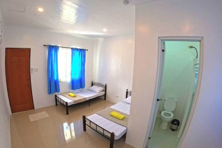Room 48 of 74