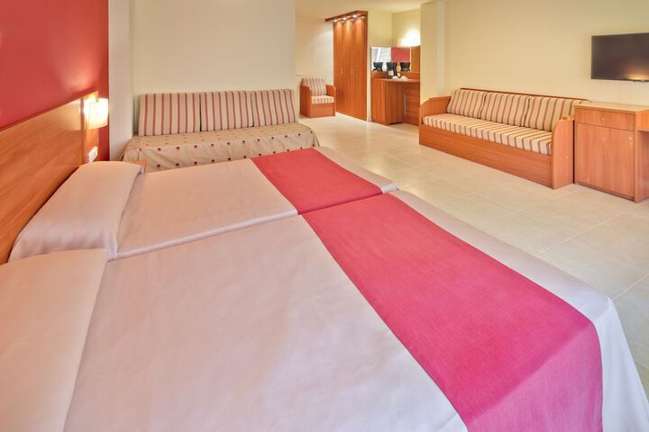 Room 9 of 41