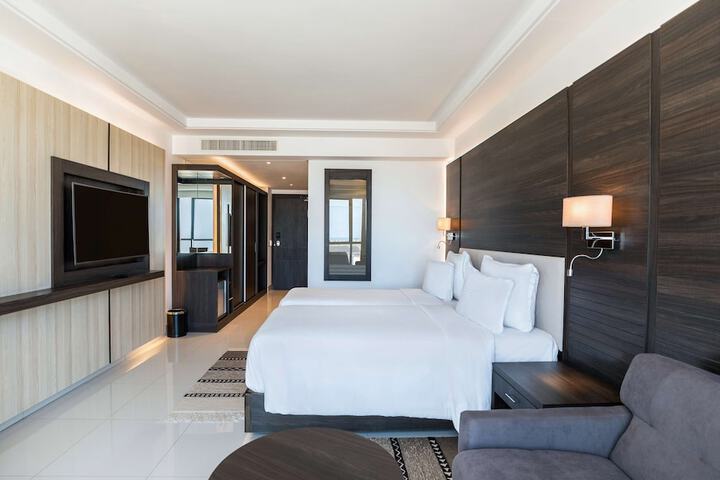 Room 5 of 47