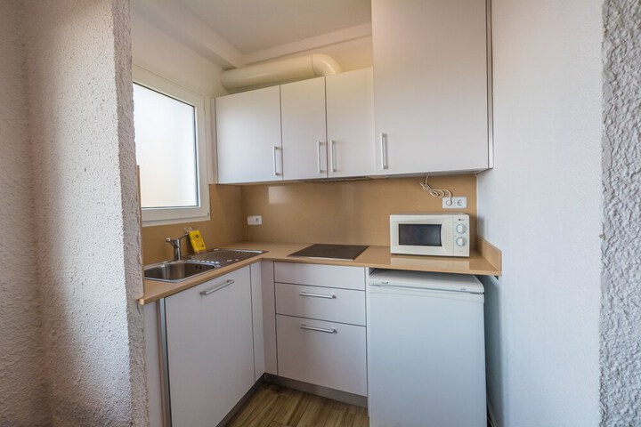 Room 4 of 39