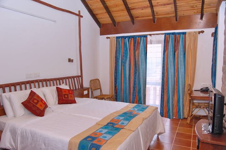 Room 4 of 44