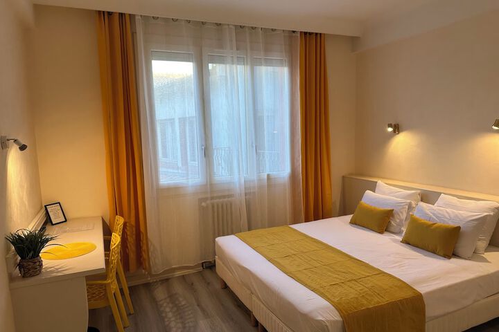Room 34 of 81