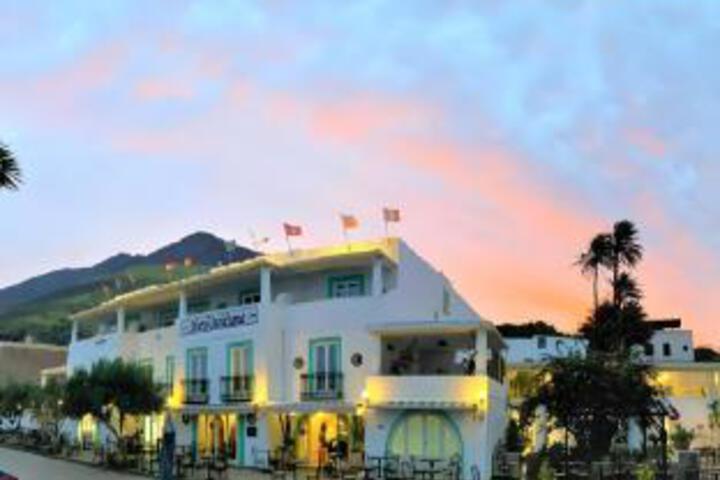 Hotel Ossidiana