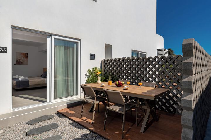 Terrace/Patio 84 of 135