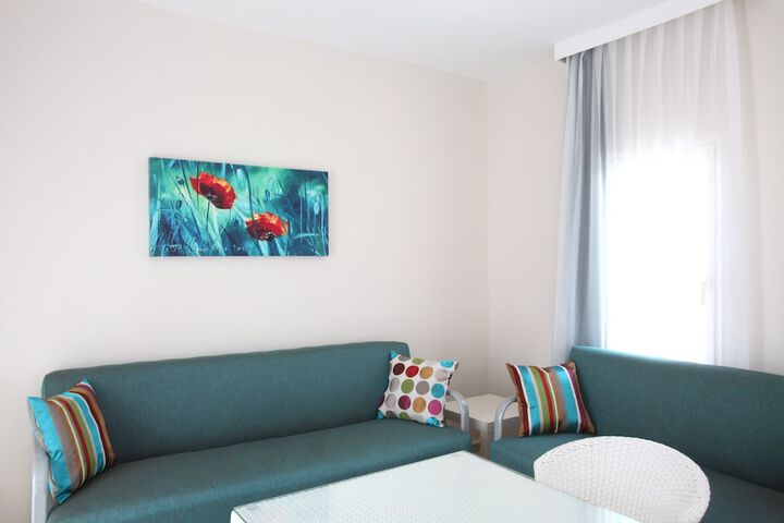 Room 9 of 30