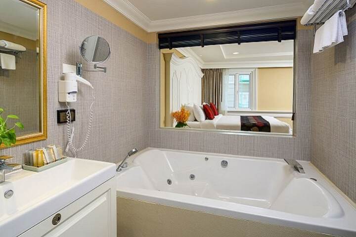 Clean Restrooms
