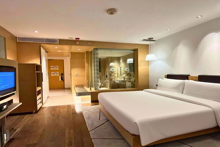 Room 20 of 145