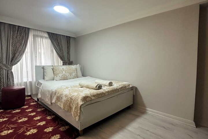 Room 5 of 41