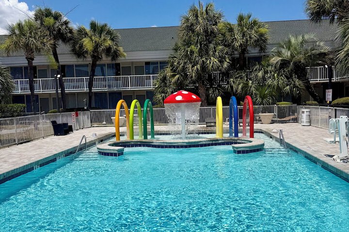 Hotel with Pool