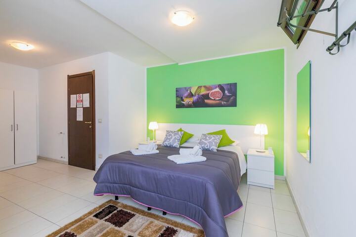 Room 21 of 62