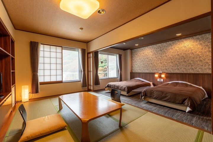 Room 9 of 46