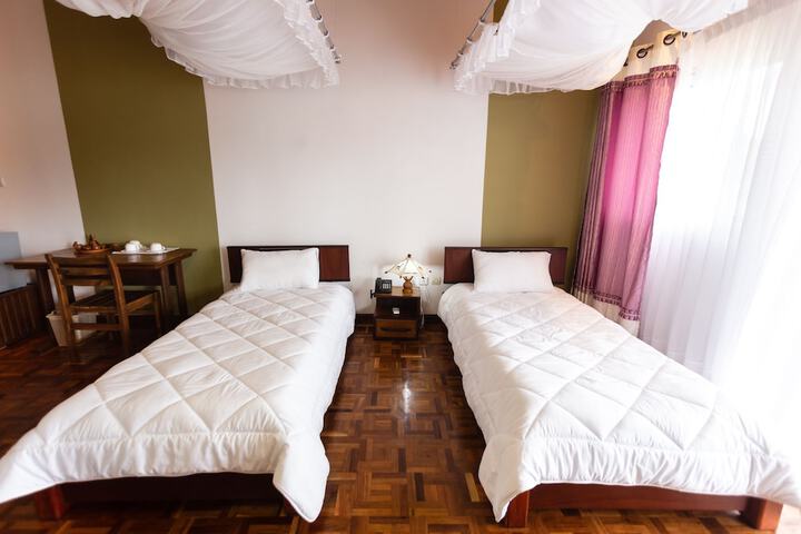 Room 6 of 43
