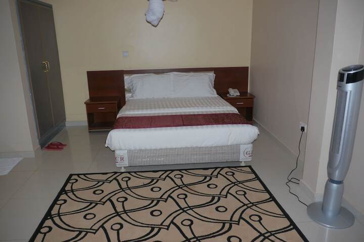 Room 5 of 29