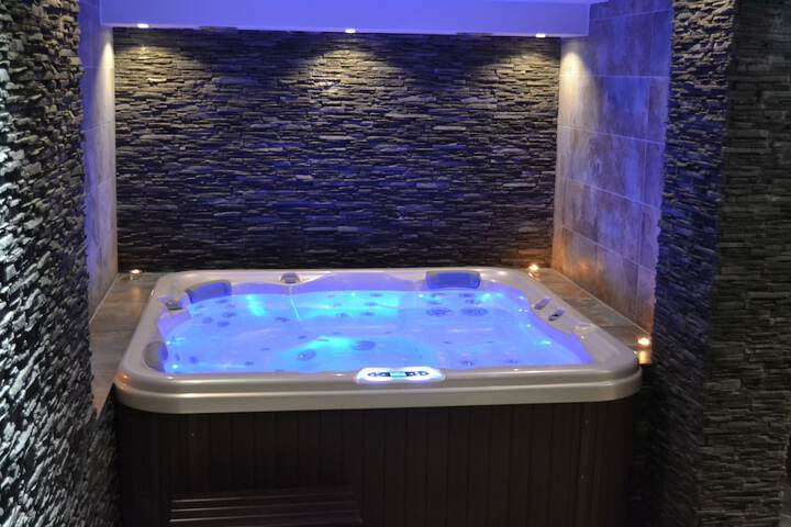Spa 16 of 37