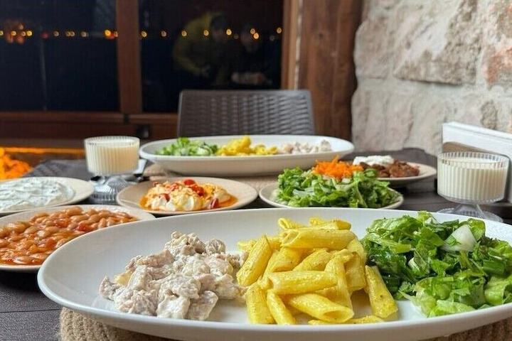 Dining 56 of 79