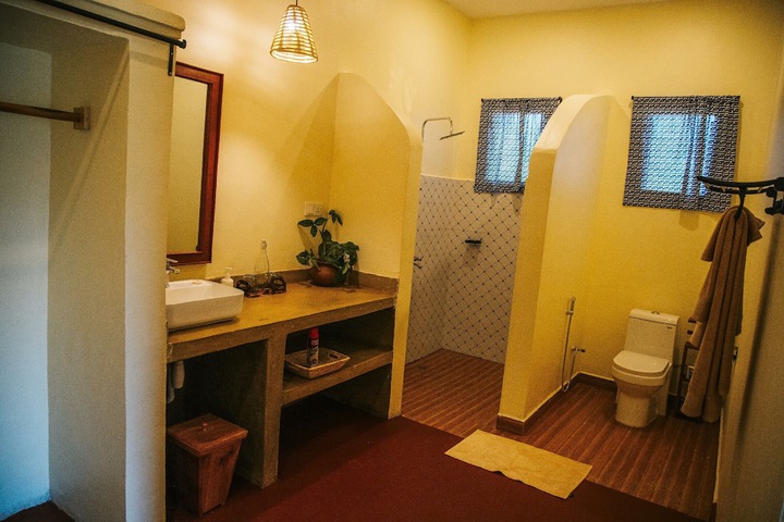 Room 15 of 42