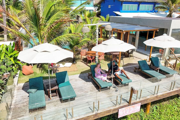 Sundeck 47 of 53