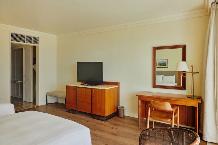 Room 47 of 226