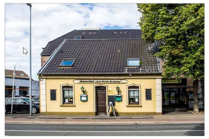 Zum kleinen Reichstag in Moers