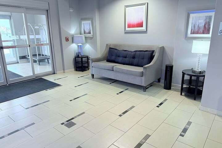 Hotel Interior 3 of 43