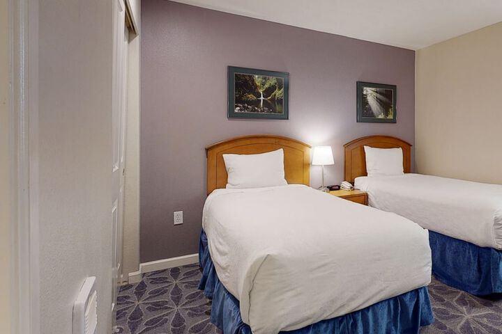 Hotel 13 of 124