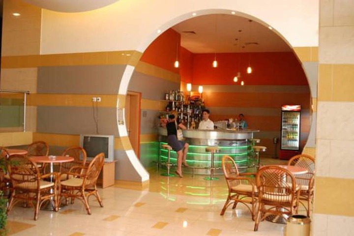Cafe