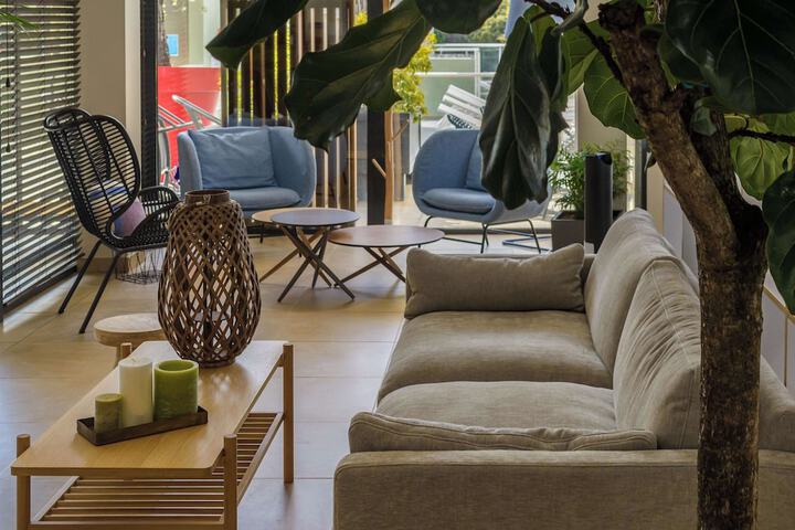 Hotel Lobby