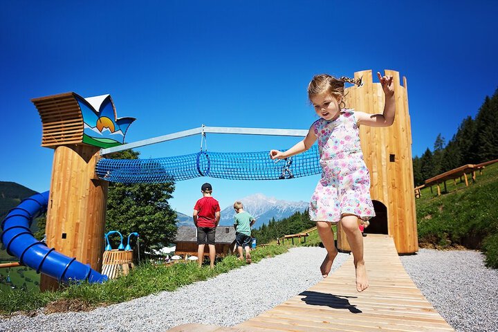 Childrens Activities 20 of 33