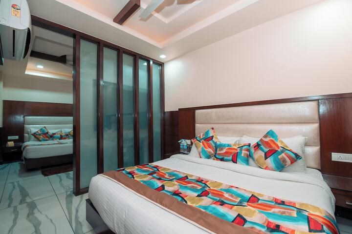 Room 14 of 27