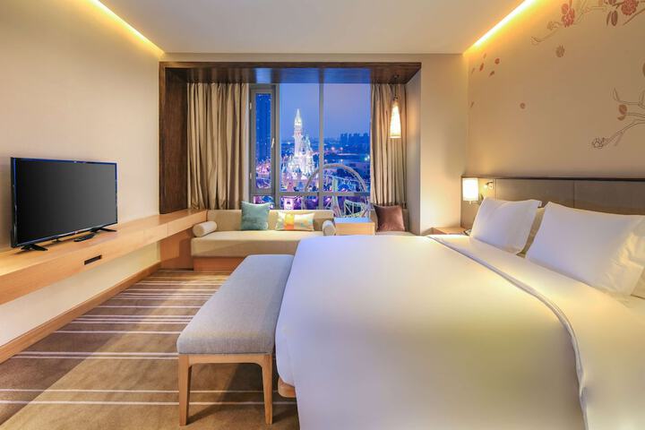 Room 8 of 29