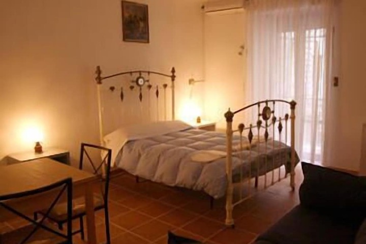 Room 9 of 56