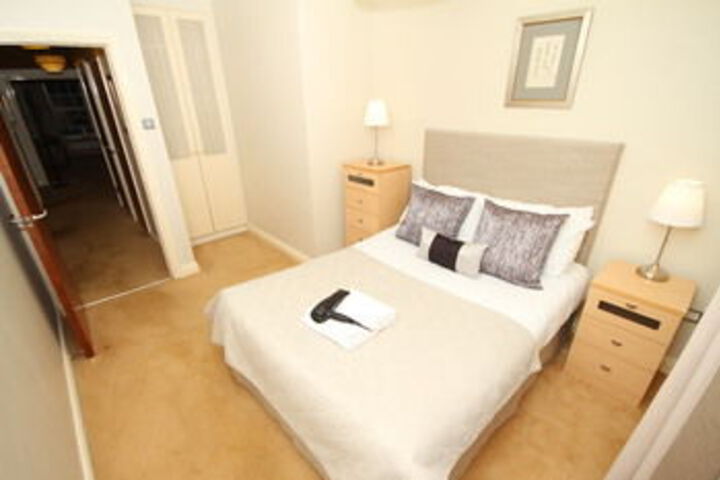 Room 6 of 20