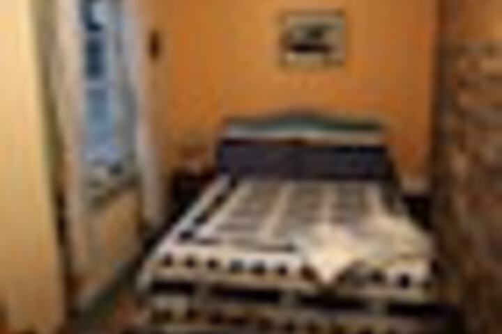 Room 5 of 39