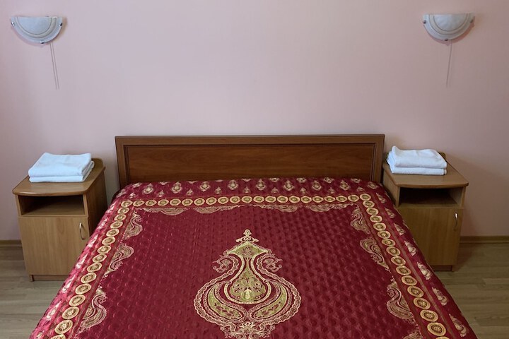Room 9 of 36