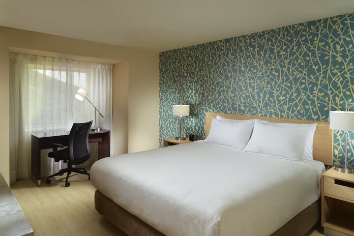 Room 12 of 46