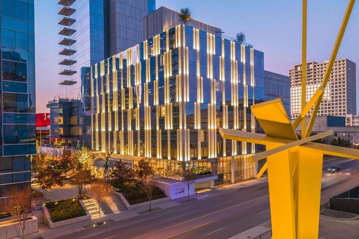 HALL Arts Hotel Dallas, Autograph Collection in Dallas, TX