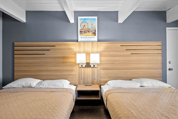 Room 20 of 39