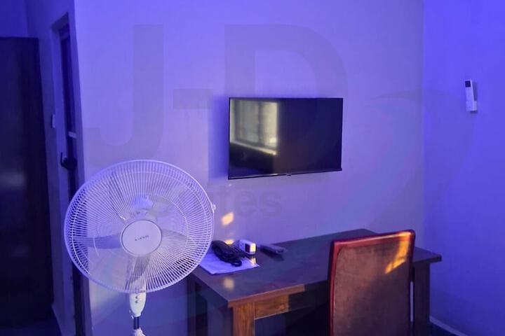Room 17 of 31