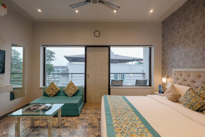 Room 18 of 34