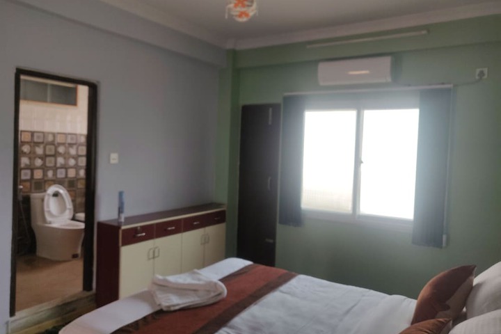 Room 19 of 32