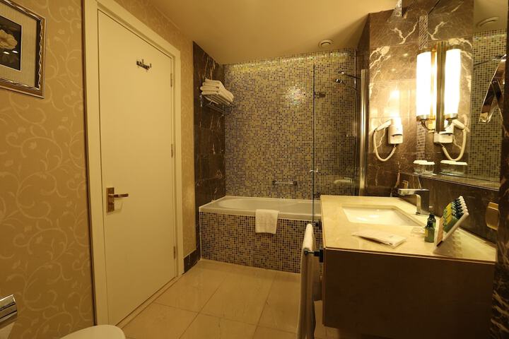 Room 113 of 224