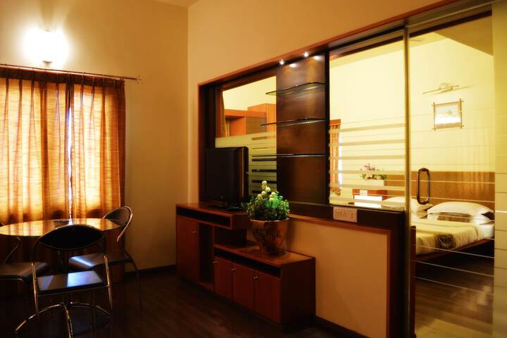 Room 9 of 85
