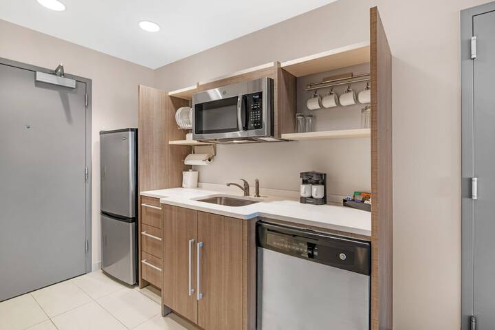 Private kitchenette