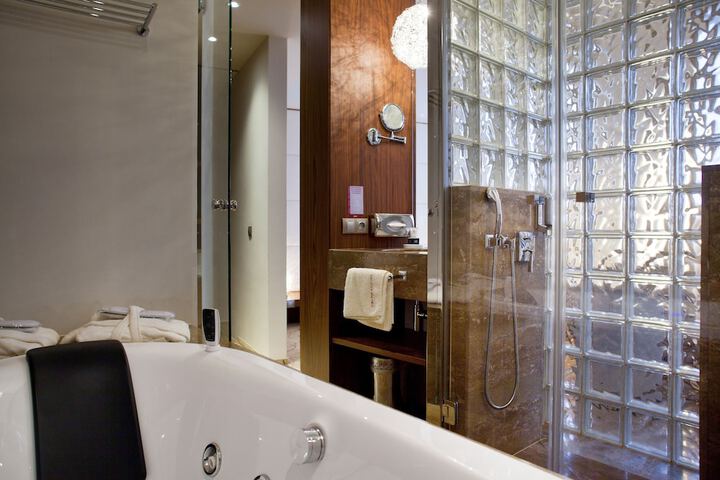 Bath Interior