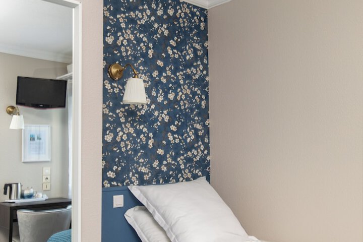 Room 21 of 35