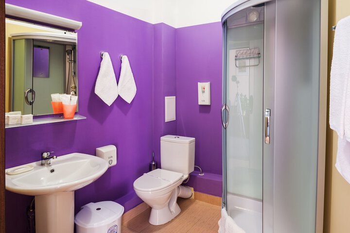 Room 15 of 23