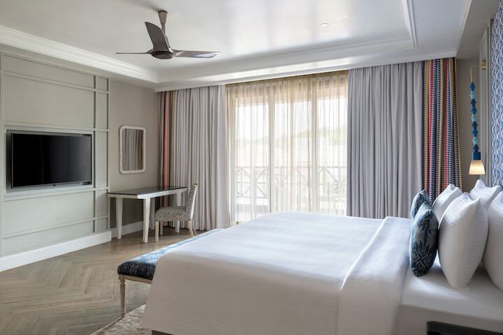 Room 15 of 69
