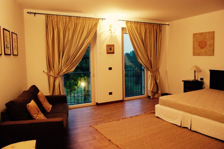 Room 4 of 47