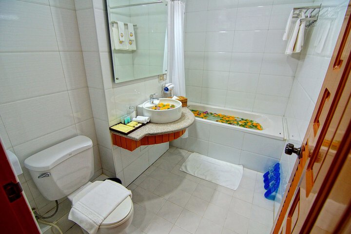 Room 72 of 153